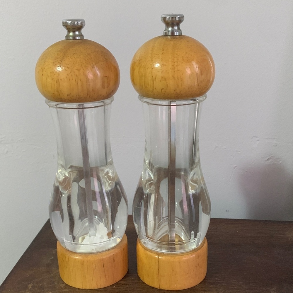 Trudeau Salt and Pepper Mill
